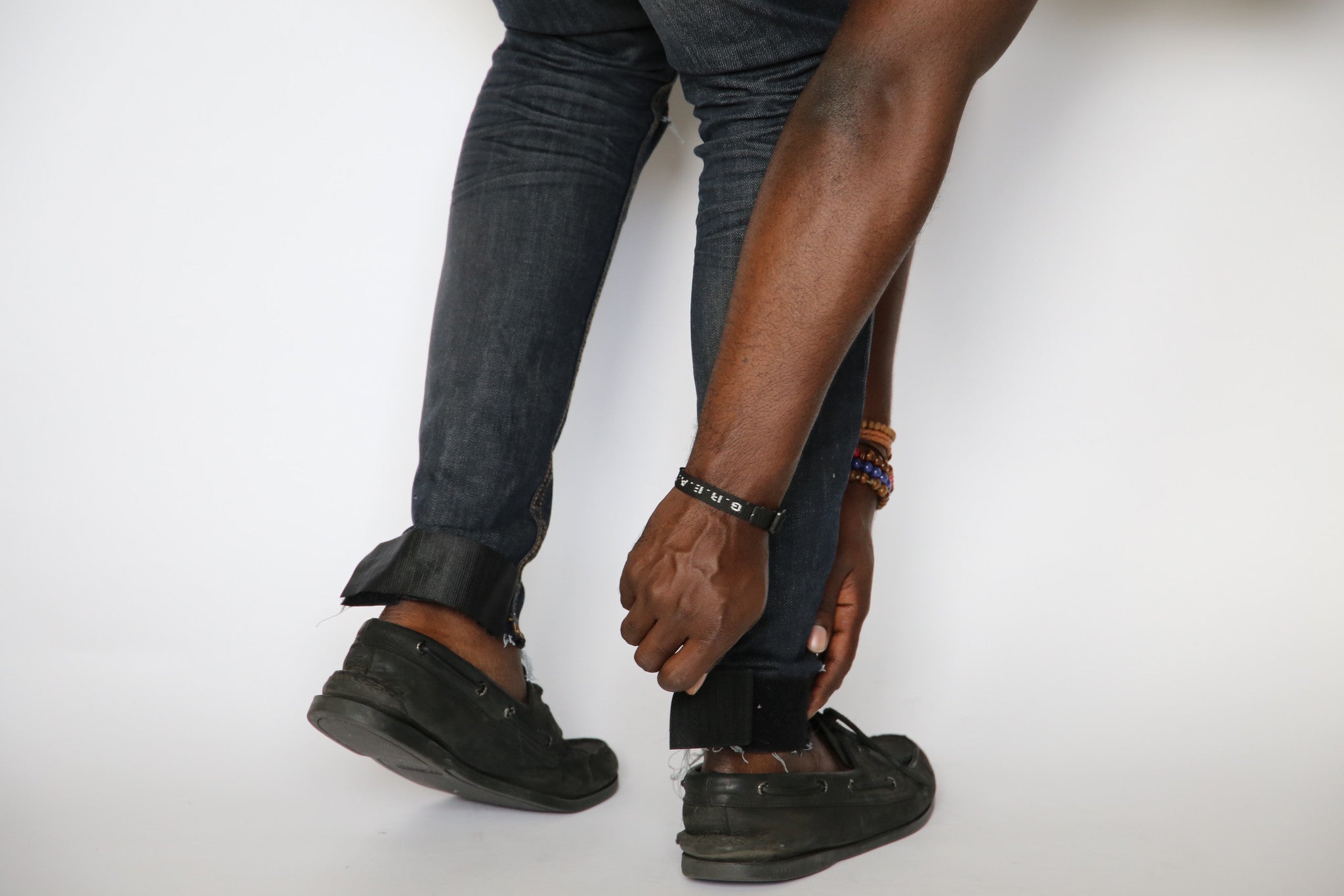 Slim Fit Raw Edge Auto-Taper Jeans